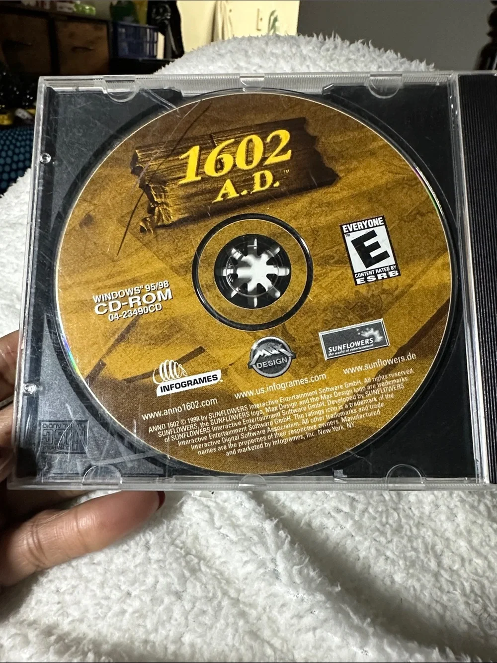 The Sims: Superstar Expansion Pack & 1602 A.D. -used scratches on case